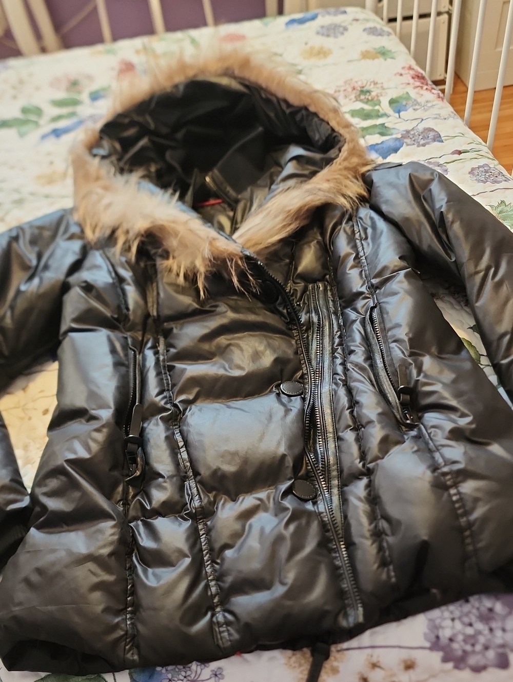 Women's Black Faux-Fur Trim Hooded Puffer Coat